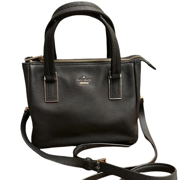 Kate Spade cross over bag. - Picture 1 of 12